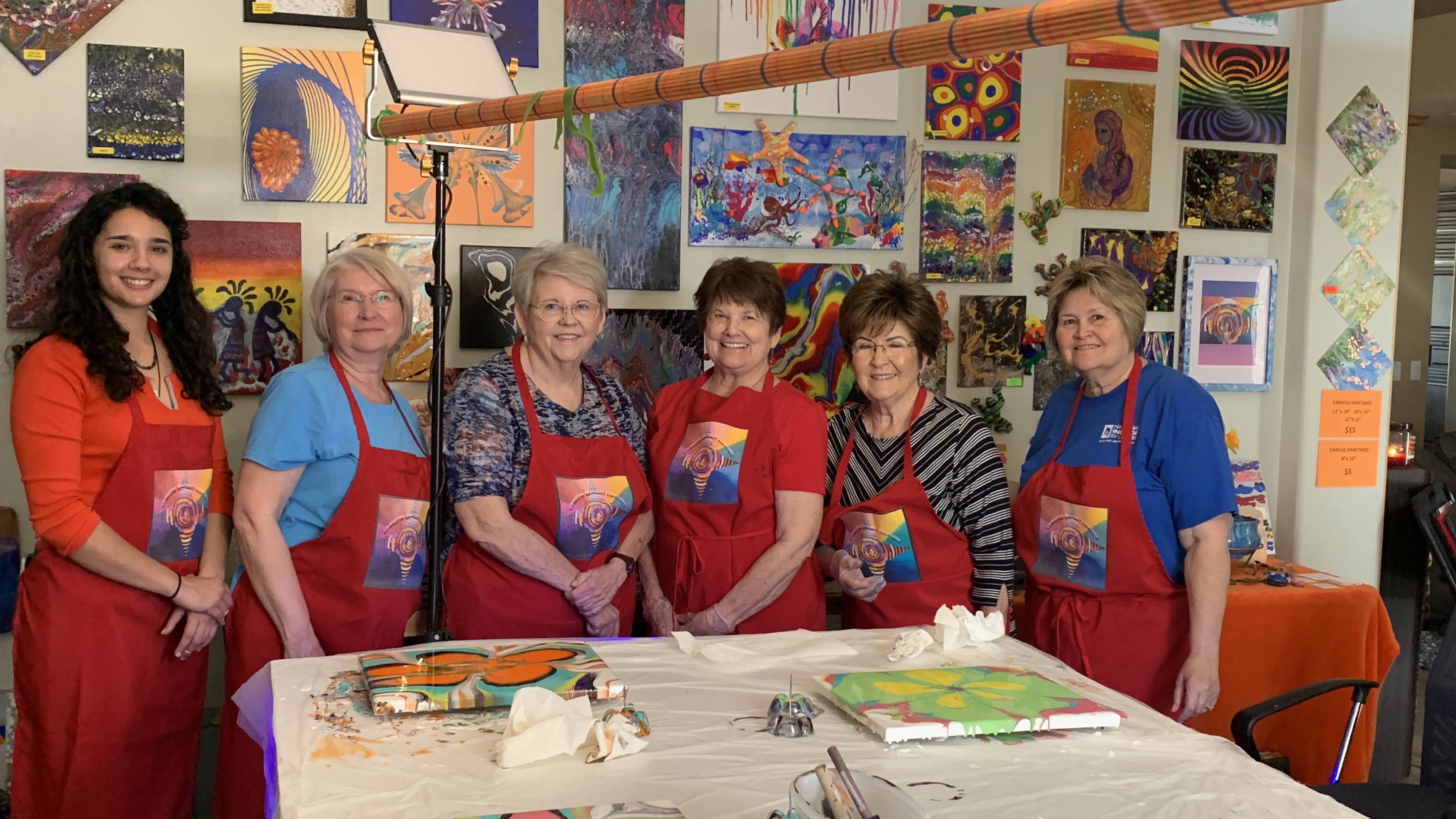 Paint Pouring Class gallery photo 17