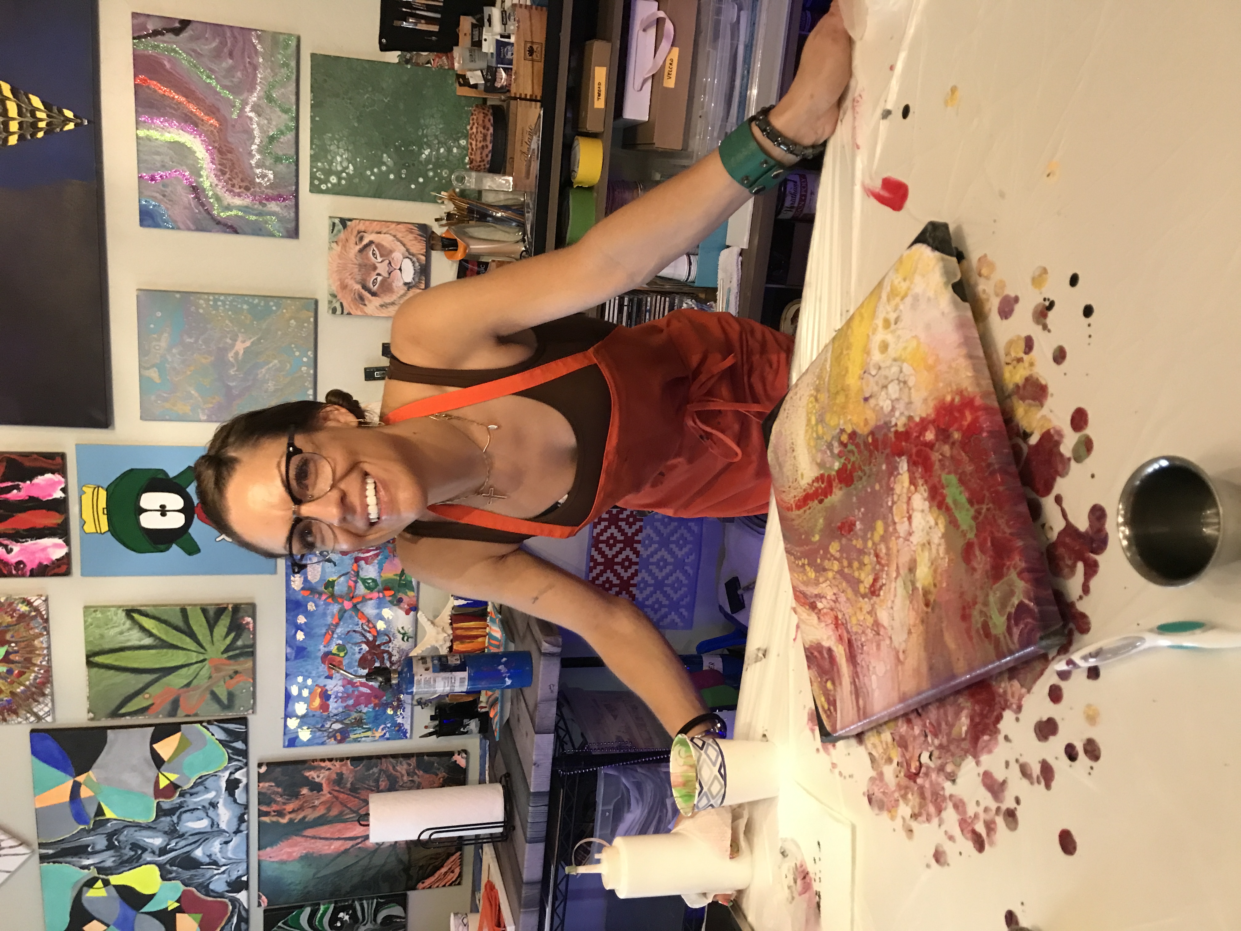 Paint Pouring Class gallery photo 12